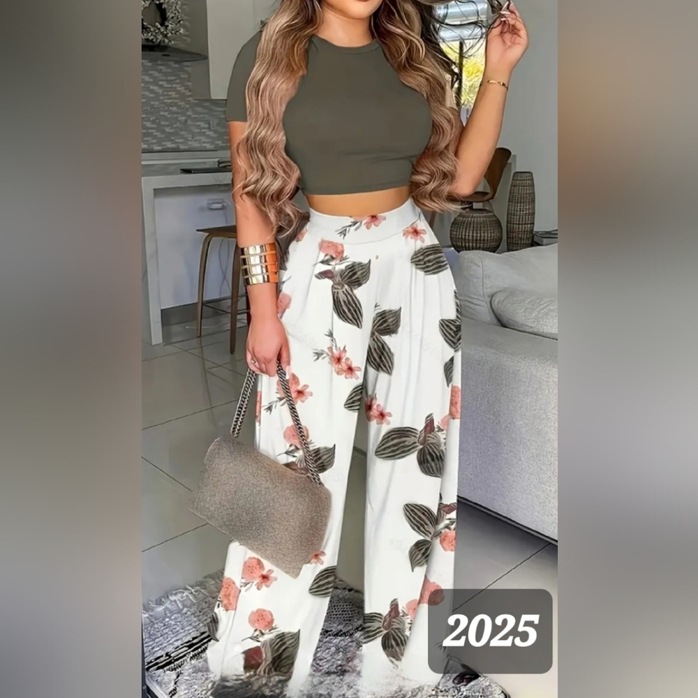 NWOT Floral Wide-Leg Pants,with Cropped Army Green Fitted Top